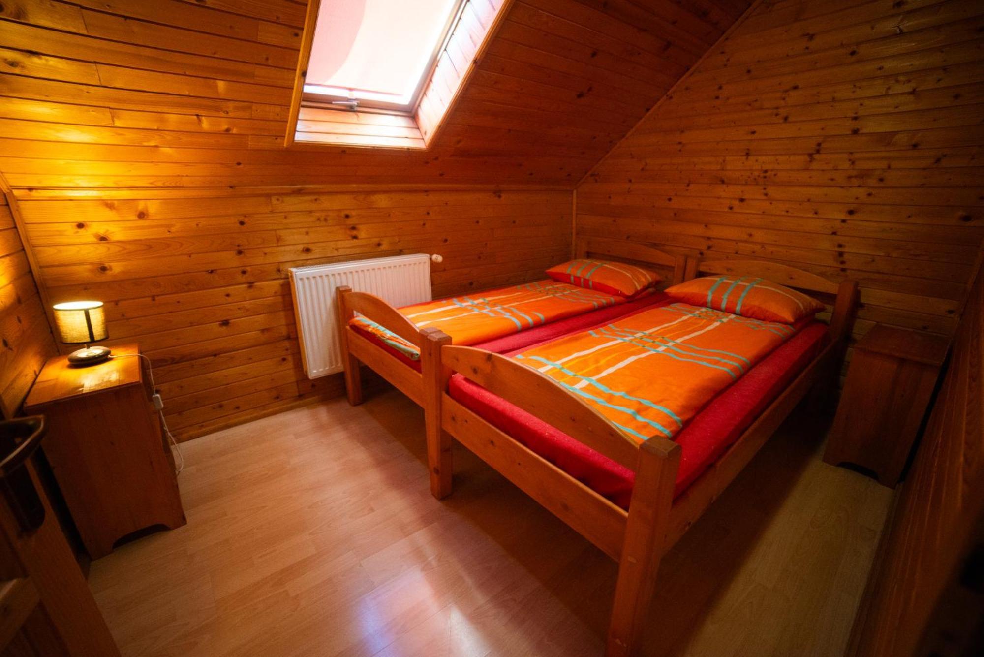 Vivien Vendeghaz Villa Borzont Luaran gambar