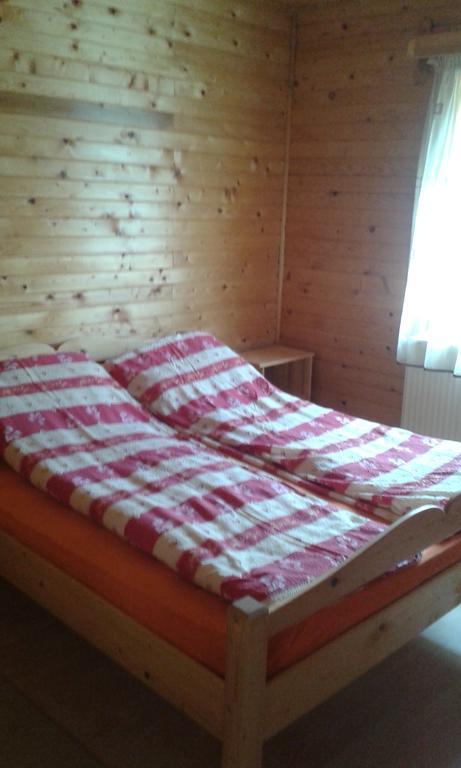 Vivien Vendeghaz Villa Borzont Luaran gambar
